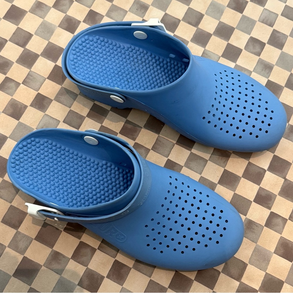 CALZURO Classic Work Clogs with Holes with Heel Strap - US Women’s 8.5-9.5